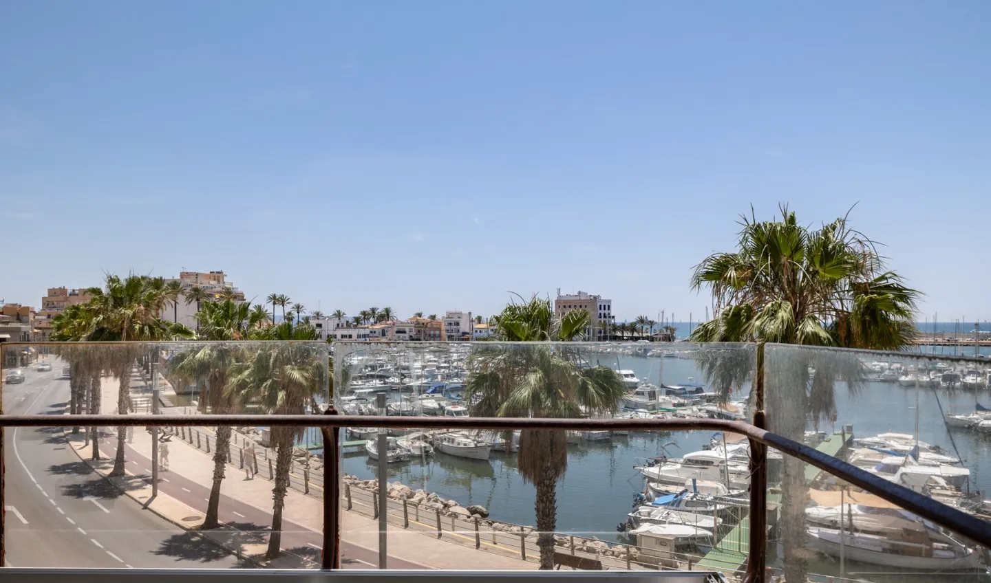 4 bedroom apartment for rent in Portixol - 1