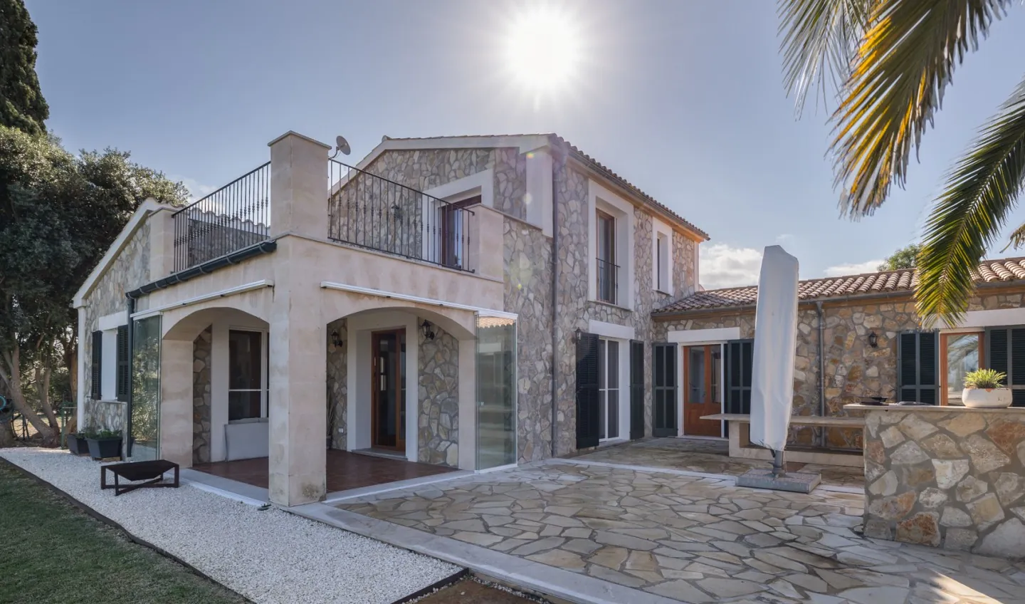 Stunning Finca Surrounded by Nature Between Alcudia and Pollensa - 1