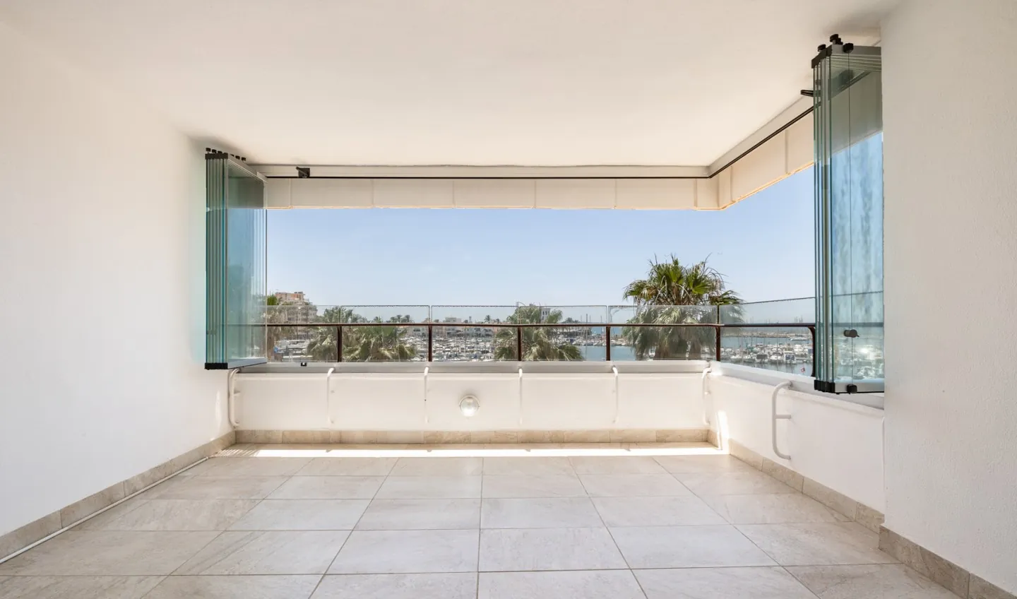 4 bedroom apartment for sale in Portixol - 1