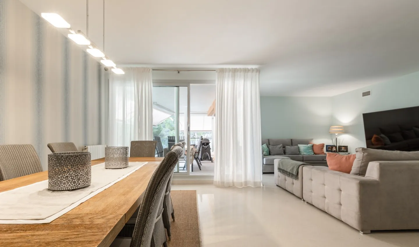 Modern flat in perfect conditions - 1