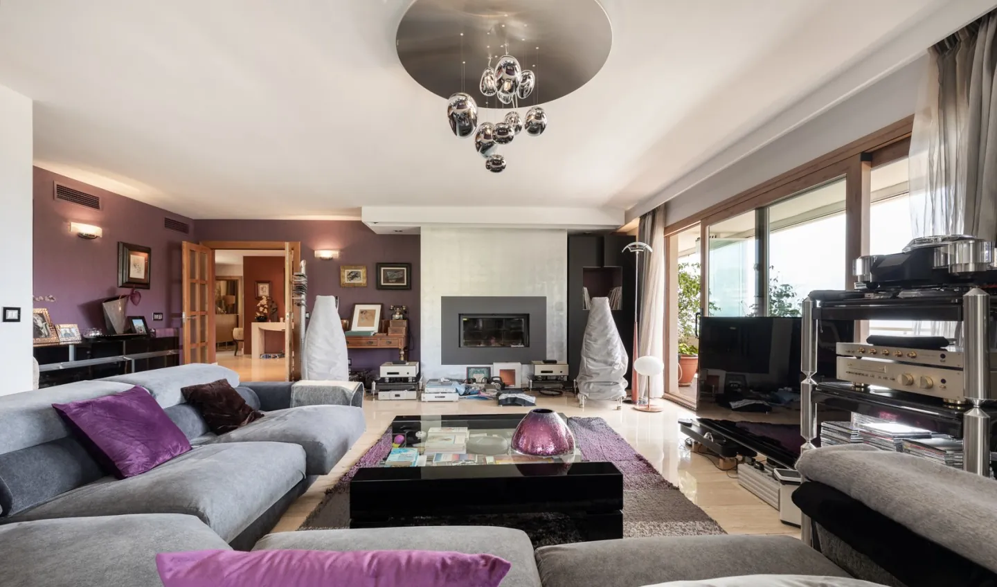 Luxury Penthouse with Panoramic Sea Views in Cas Català - 1